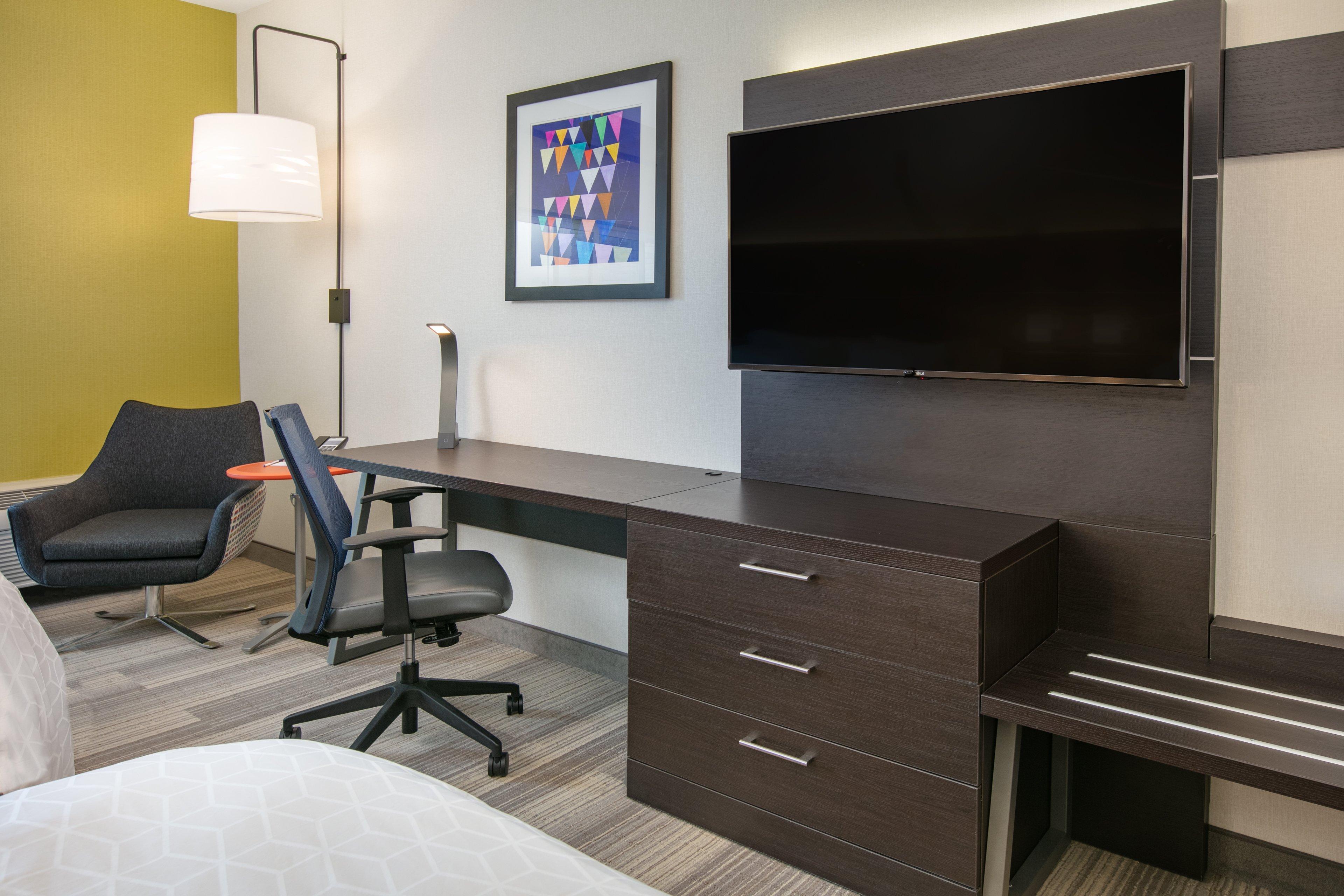 Holiday Inn Express Hotel & Suites Seaside Convention Center By Ihg Exterior photo