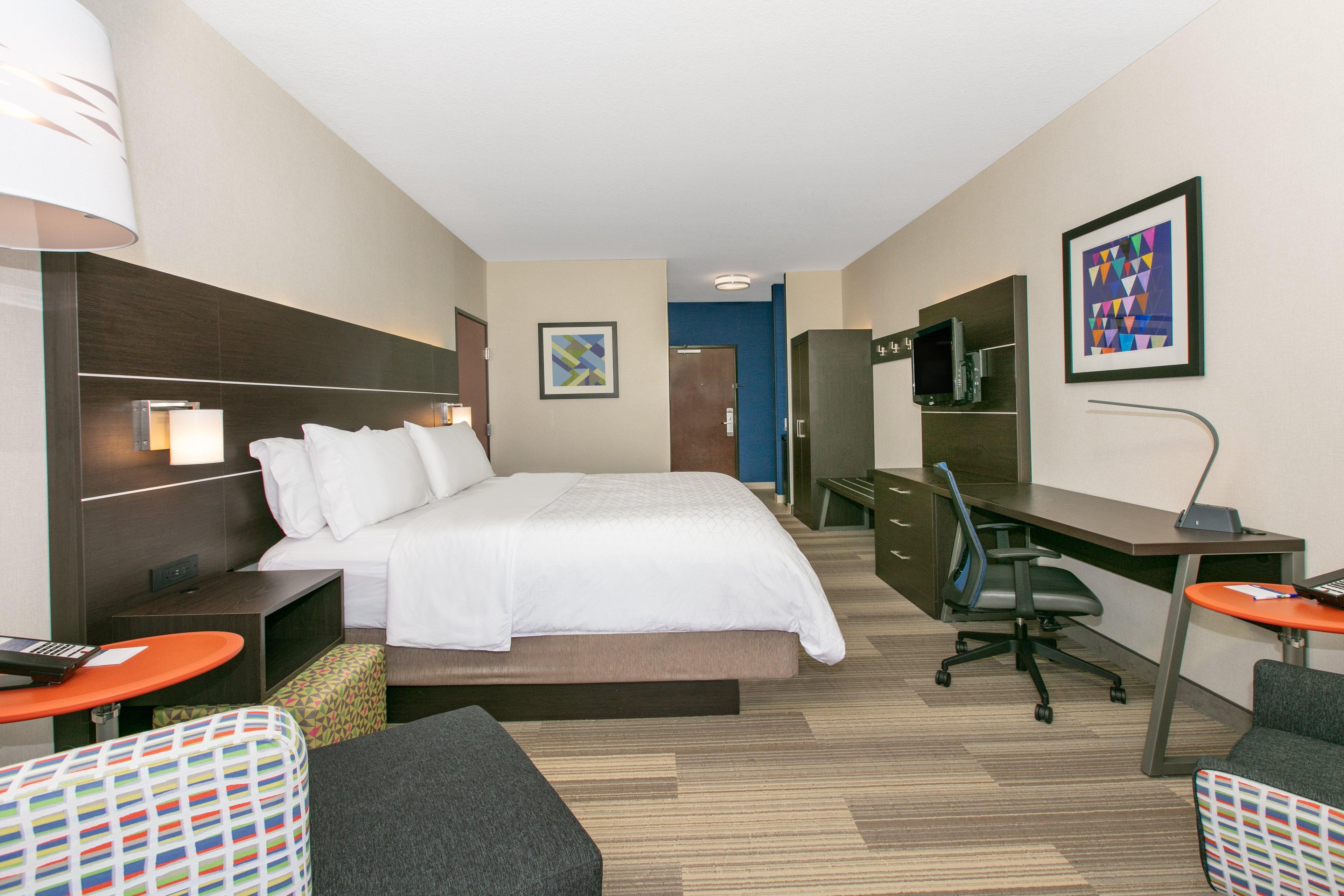 Holiday Inn Express Hotel & Suites Seaside Convention Center By Ihg Exterior photo