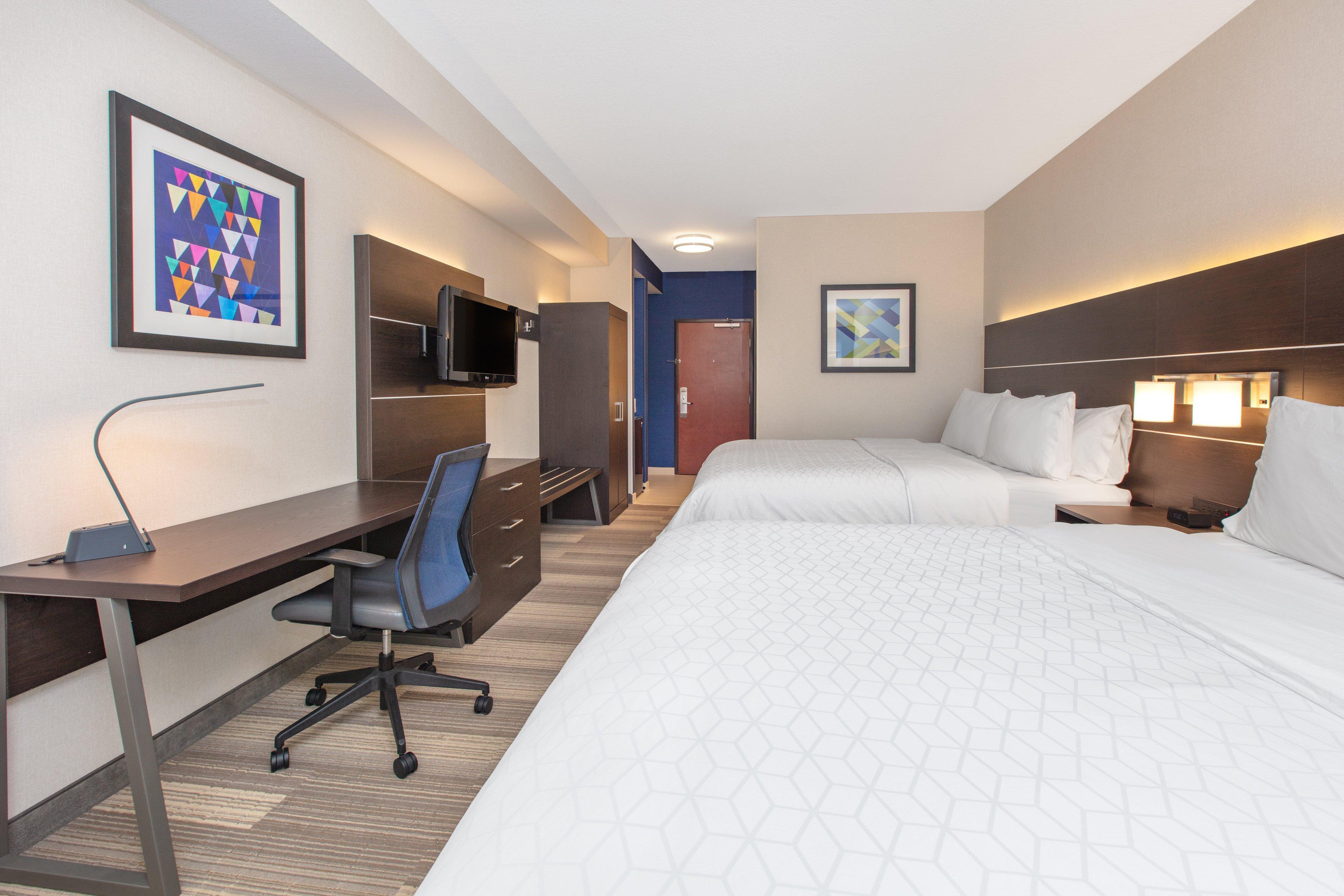 Holiday Inn Express Hotel & Suites Seaside Convention Center By Ihg Exterior photo