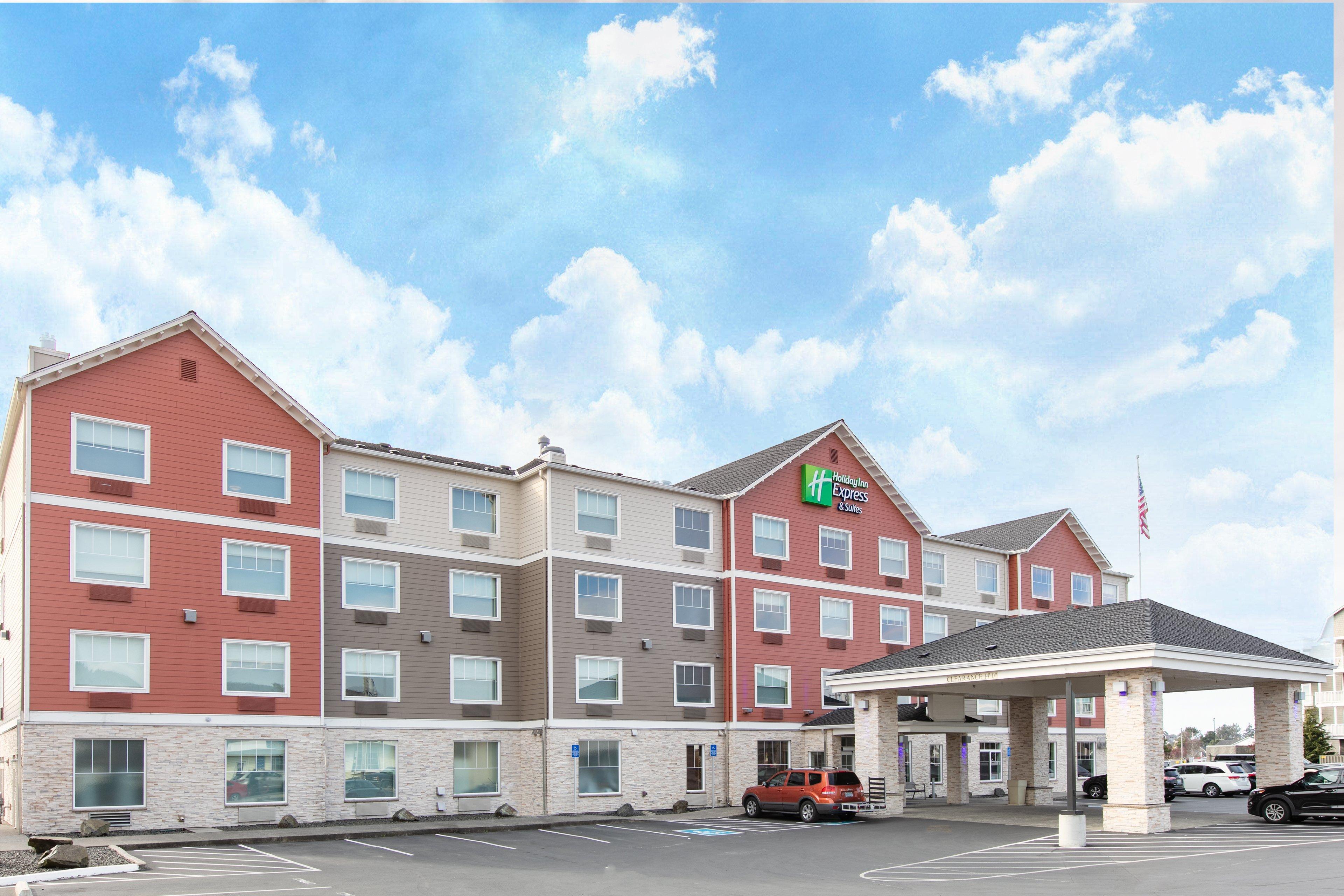 Holiday Inn Express Hotel & Suites Seaside Convention Center By Ihg Exterior photo