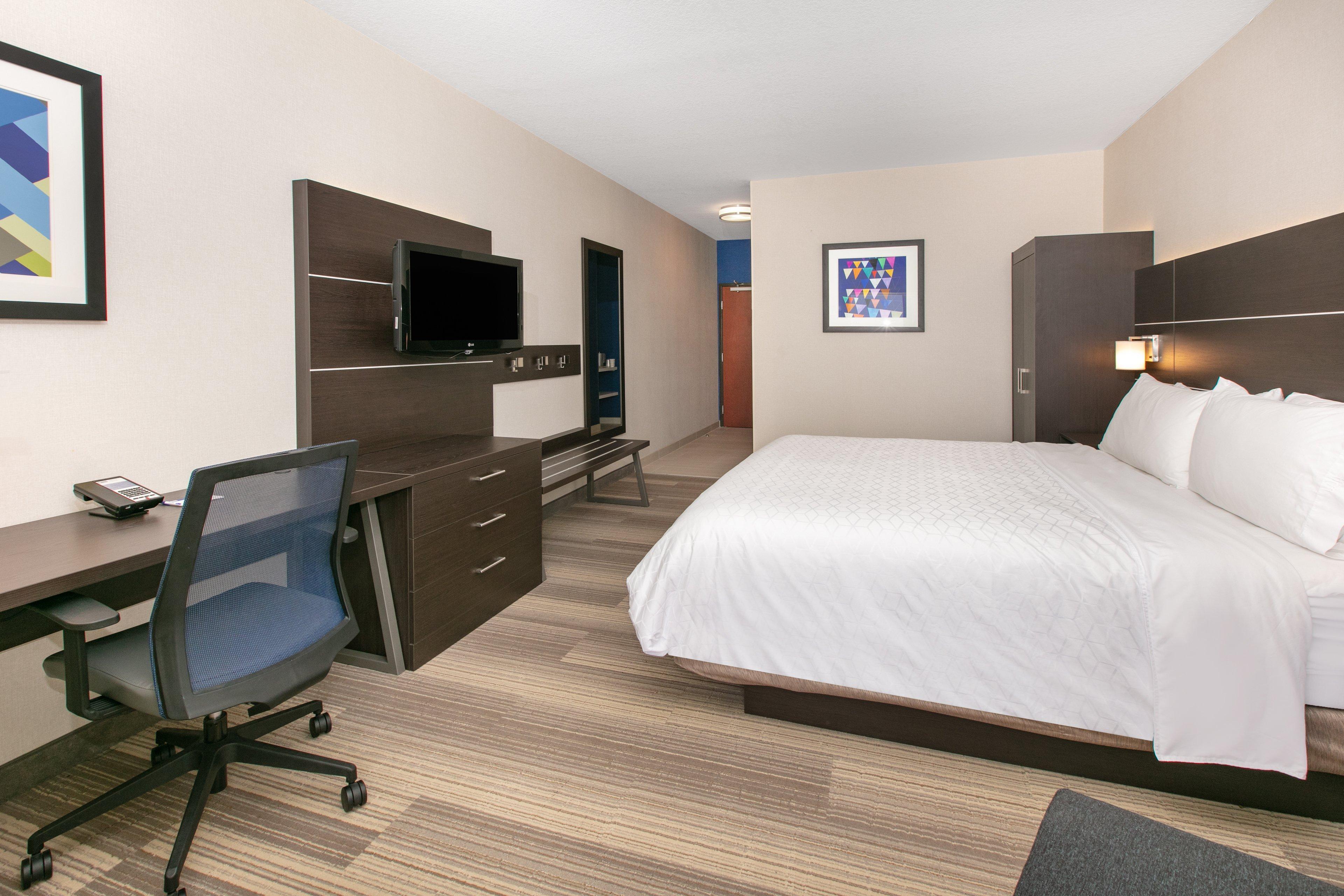 Holiday Inn Express Hotel & Suites Seaside Convention Center By Ihg Exterior photo