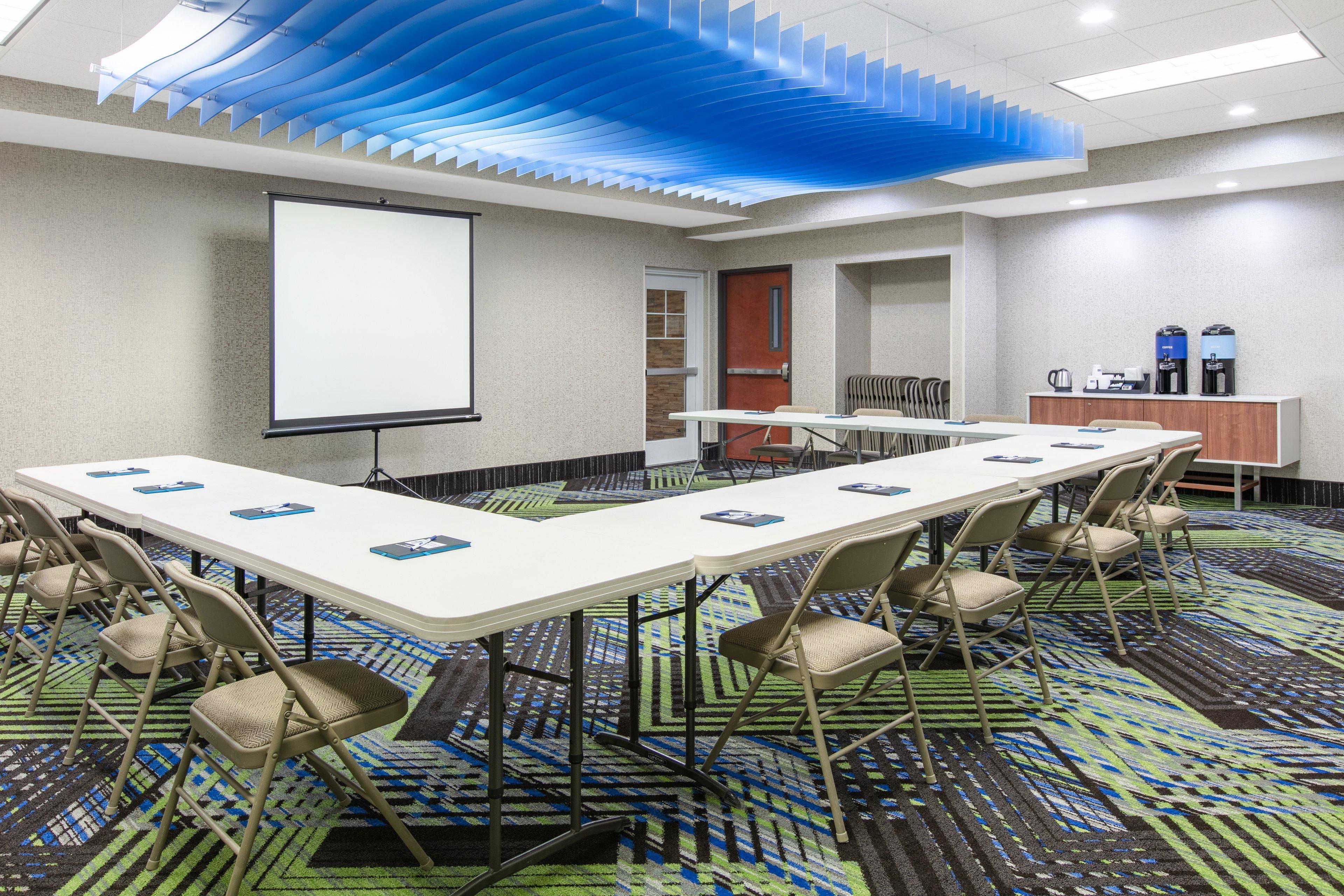 Holiday Inn Express Hotel & Suites Seaside Convention Center By Ihg Exterior photo