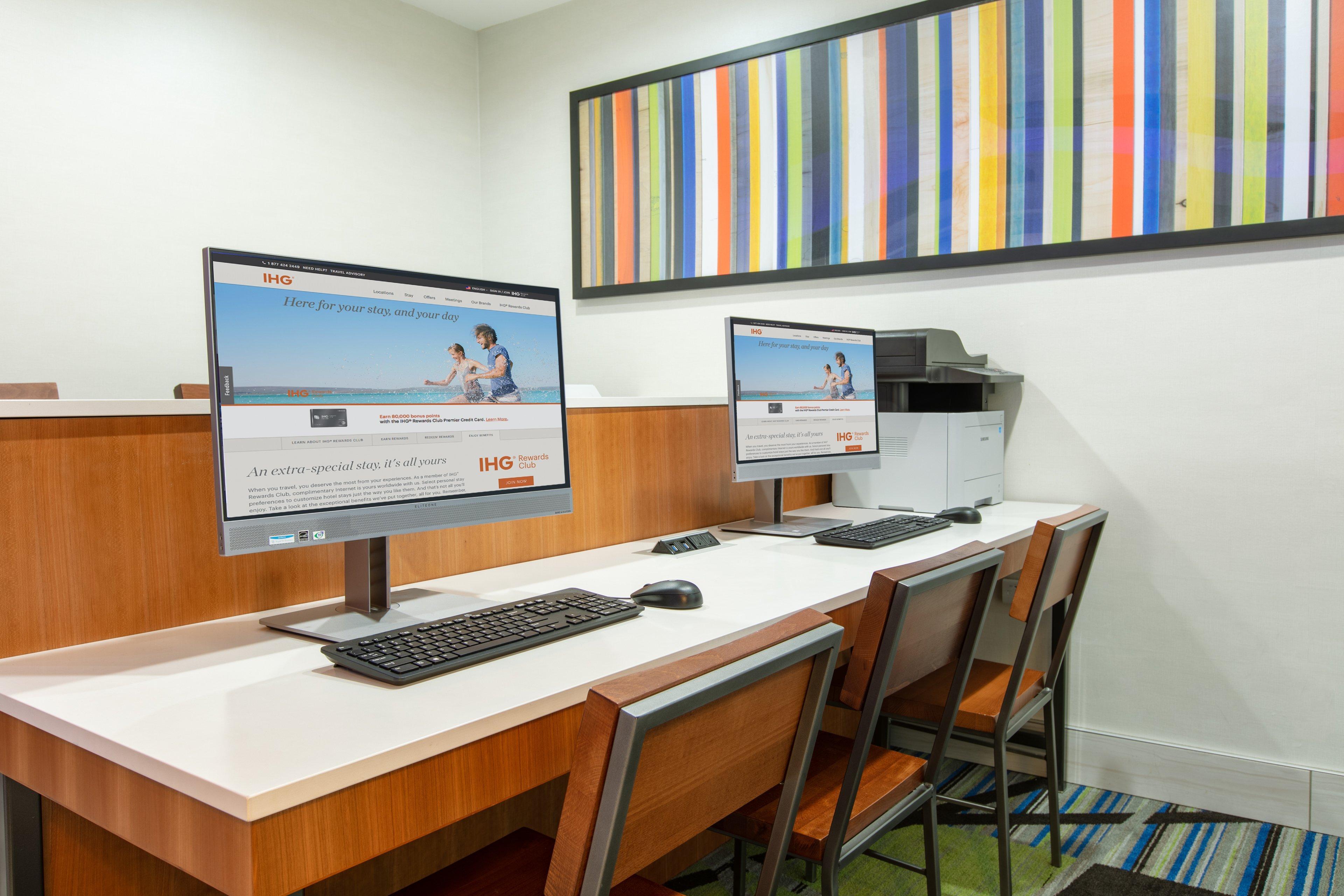 Holiday Inn Express Hotel & Suites Seaside Convention Center By Ihg Exterior photo