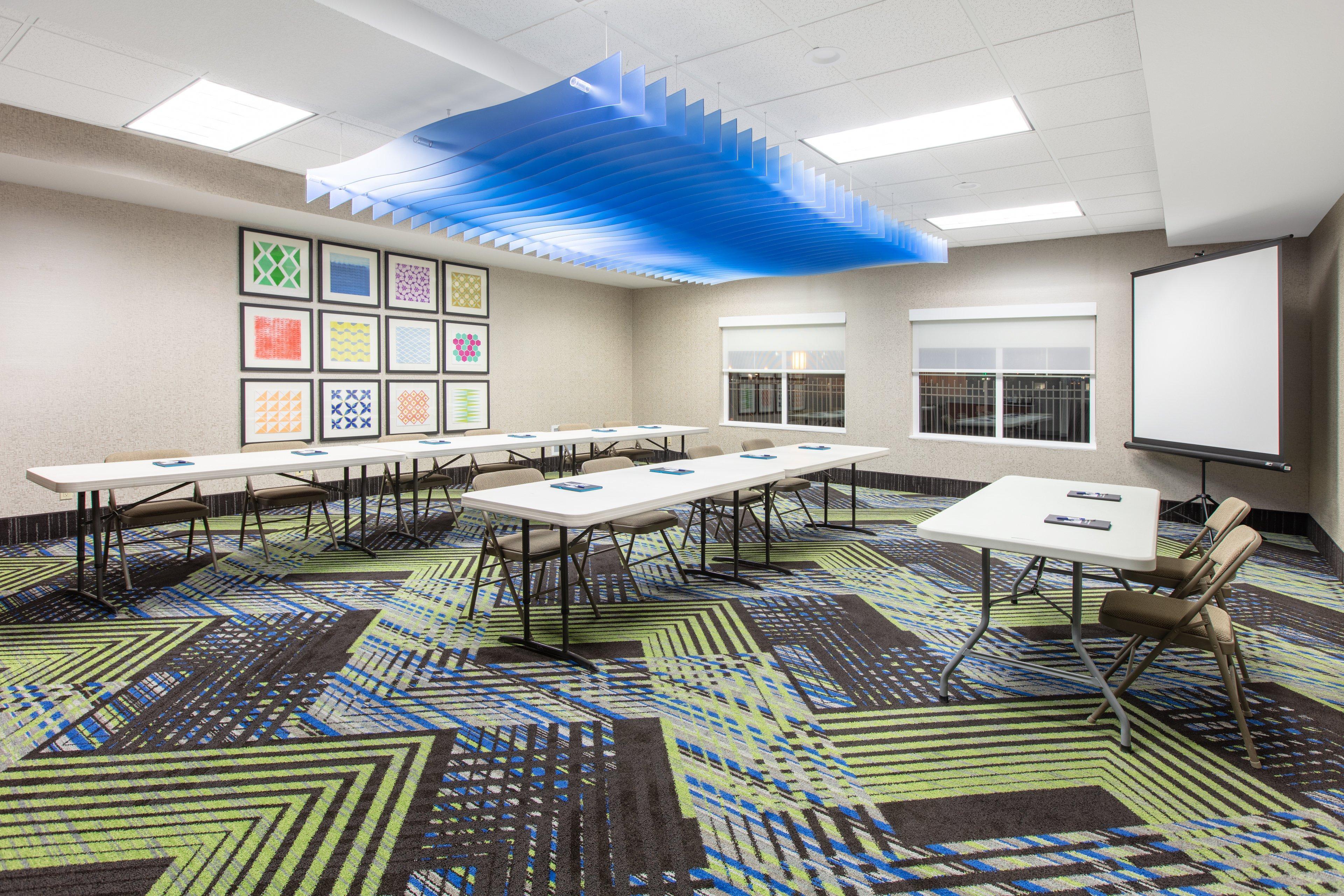 Holiday Inn Express Hotel & Suites Seaside Convention Center By Ihg Exterior photo